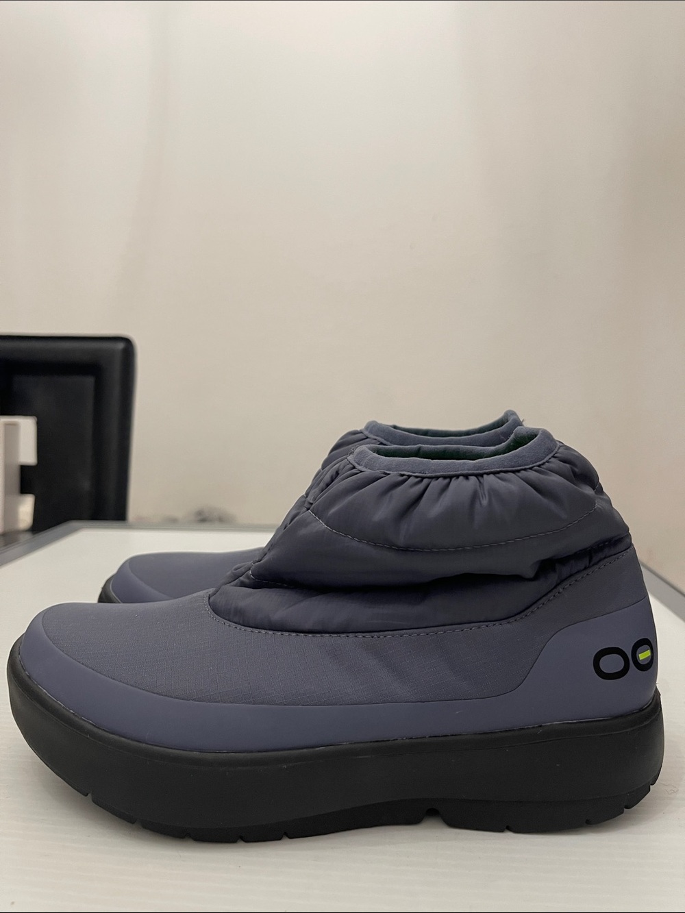 OOFOS OOMG RECOVERY UPPER & THE BRAND’S SIGNATURE SIDE LOGO BOOTIE WOMENS SIZE 8